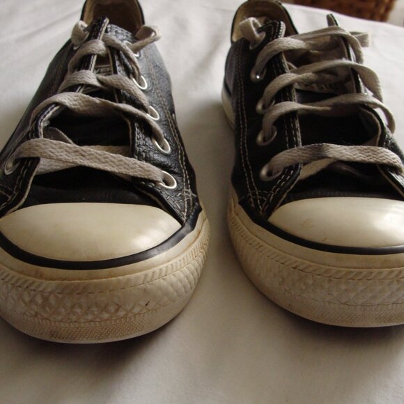 CONVERSE Black LEATHER Low Top TENNIS Shoes UNISEX Sz M4 W6 EUR 36.5 - Picture 4 of 8